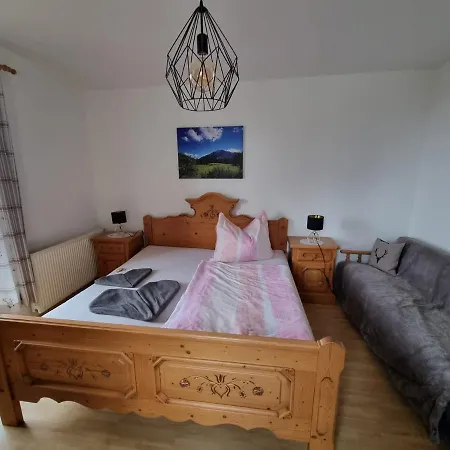 Urlaub Am Bauernhof Bei Familie Steinbrecher *