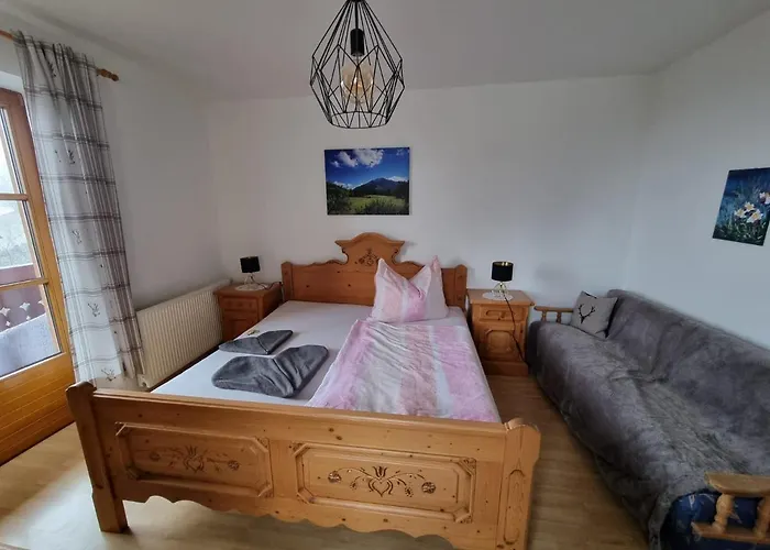 Urlaub Am Bauernhof Bei Familie Steinbrecher *